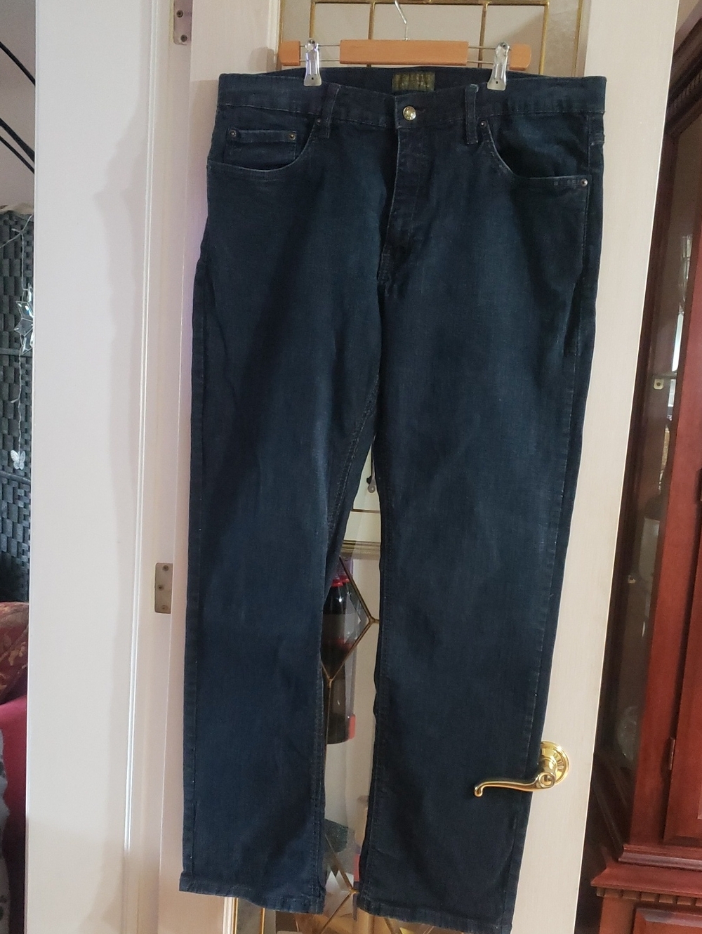 Urban Star Men's Relaxed Fit Straight Leg Jeans in a very dark blue/indigo